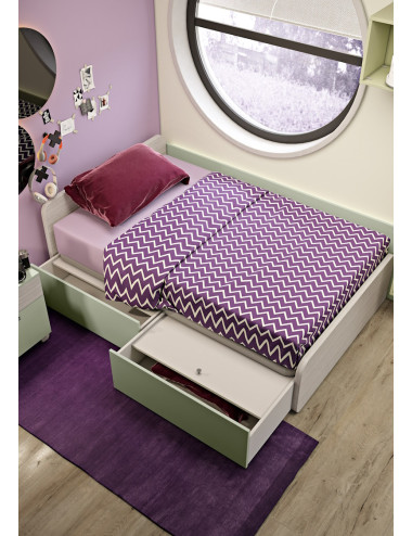 Queensize-Bett mit...