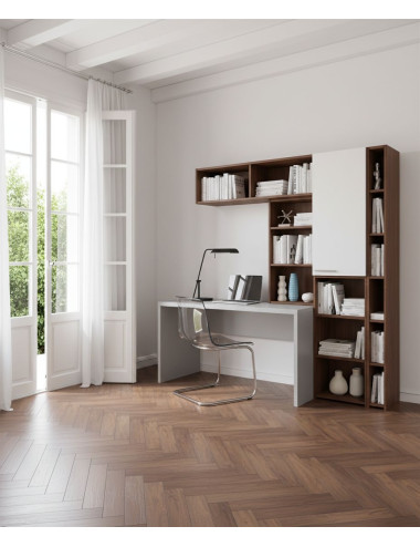 1055 - Angolo studio con...