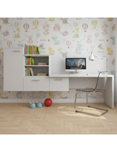 Angolo studio con scrivania...